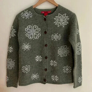 Wool Snowflake Knit Cardigan with Buttons
